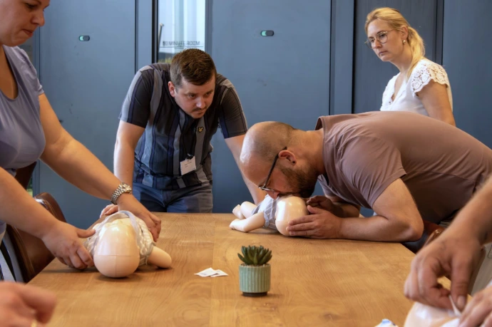 Sfeerbeeld opleiding LRH baby's en kinderen